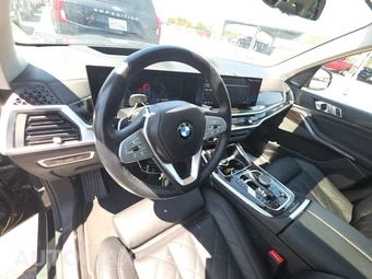 2025 BMW X7 xDrive40i - miniatura 17