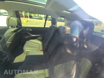 2025 BMW X7 xDrive40i - miniatura 19