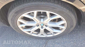 2025 BMW X7 xDrive40i - miniatura 32