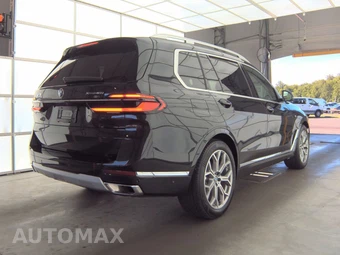 2025 BMW X7 xDrive40i – miniatura 4