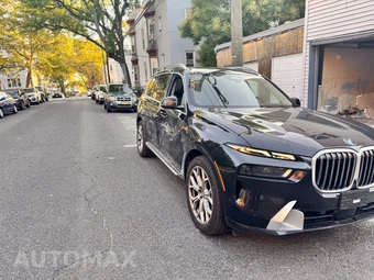 2025 BMW X7 xDrive40i - miniatura 3