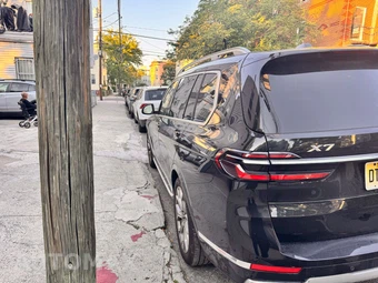 2025 BMW X7 xDrive40i - miniatura 5
