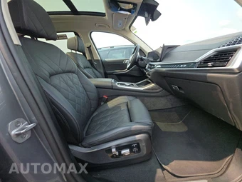 2025 BMW X7 xDrive40i - miniatura 14