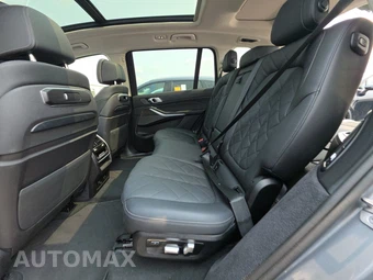 2025 BMW X7 xDrive40i - miniatura 19