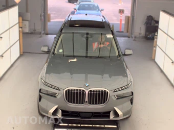 2025 BMW X7 xDrive40i - miniatura 2