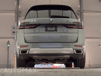 2025 BMW X7 xDrive40i - miniatura 7