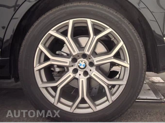 2025 BMW X7 xDrive40i – miniatura 12
