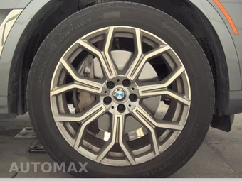 2025 BMW X7 xDrive40i – miniatura 10