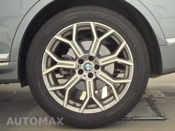 2025 BMW X7 xDrive40i – miniatura 12