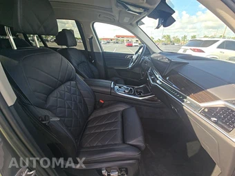 2025 BMW X7 xDrive40i – miniatura 14