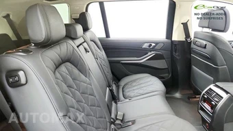 2025 BMW X7 xDrive40i – miniatura 26
