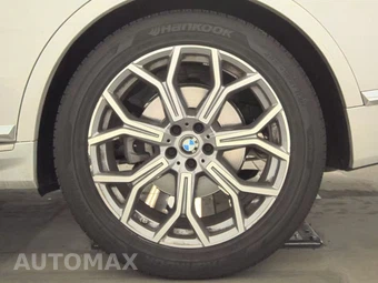 2025 BMW X7 xDrive40i – miniatura 12