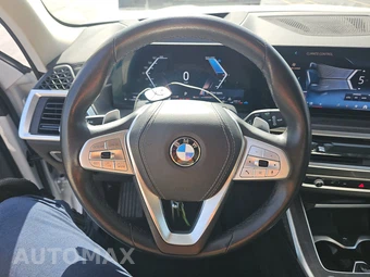 2025 BMW X7 xDrive40i – miniatura 16