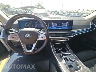2025 BMW X7 xDrive40i – miniatura 17