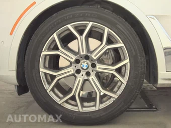2025 BMW X7 xDrive40i – miniatura 9