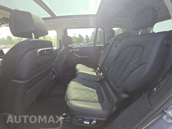 2025 BMW X7 xDrive40i – miniatura 13