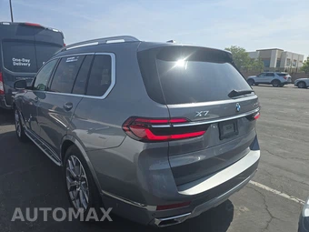 2025 BMW X7 xDrive40i – miniatura 6