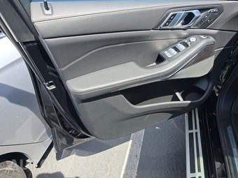 2025 BMW X7 xDrive40i – miniatura 9