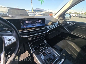 2025 BMW X7 xDrive40i - miniatura 11