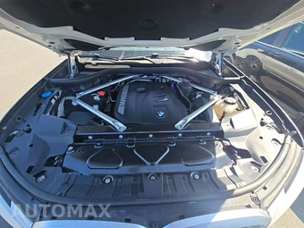 2025 BMW X7 xDrive40i - miniatura 16
