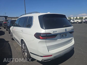 2025 BMW X7 xDrive40i - miniatura 6