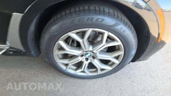 2025 BMW X7 xDrive40i – miniatura 26