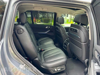 2025 BMW X7 xDrive40i - miniatura 12