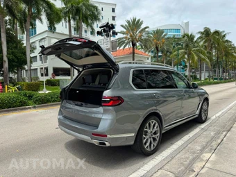 2025 BMW X7 xDrive40i - miniatura 14