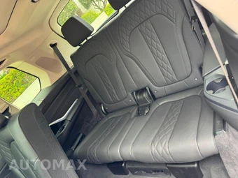 2025 BMW X7 xDrive40i - miniatura 19
