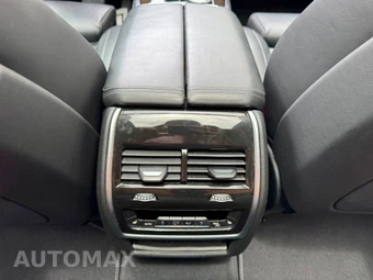 2025 BMW X7 xDrive40i - miniatura 25