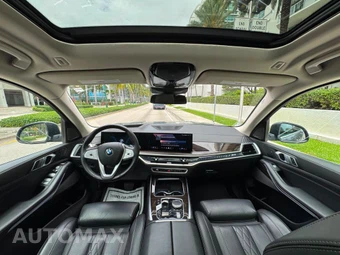2025 BMW X7 xDrive40i - miniatura 27