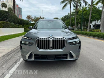 2025 BMW X7 xDrive40i - miniatura 3