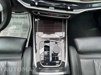 2025 BMW X7 xDrive40i - miniatura 30