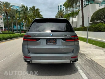 2025 BMW X7 xDrive40i - miniatura 6
