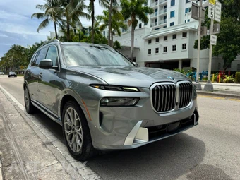 2025 BMW X7 xDrive40i - miniatura 8