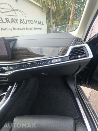 2025 BMW X7 xDrive40i – miniatura 17