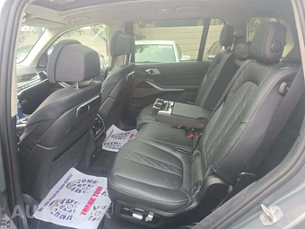 2025 BMW X7 xDrive40i – miniatura 13