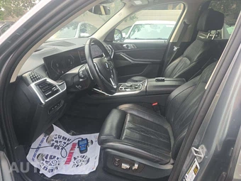 2025 BMW X7 xDrive40i – miniatura 6