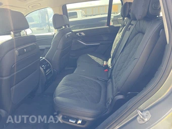 2025 BMW X7 xDrive40i - miniatura 13