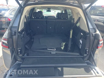 2025 BMW X7 xDrive40i - miniatura 17