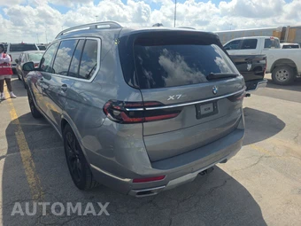 2025 BMW X7 xDrive40i - miniatura 6