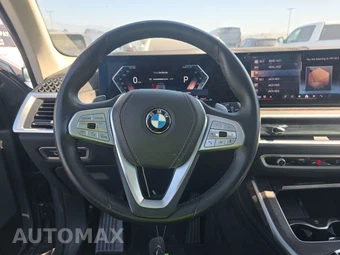 2025 BMW X7 xDrive40i – miniatura 10