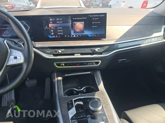 2025 BMW X7 xDrive40i – miniatura 11