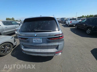 2025 BMW X7 xDrive40i – miniatura 5
