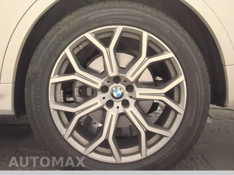 2025 BMW X7 xDrive40i – miniatura 12