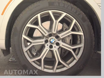2025 BMW X7 xDrive40i – miniatura 9
