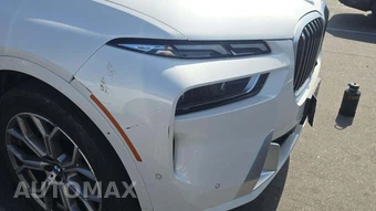 2025 BMW X7 xDrive40i – miniatura 21