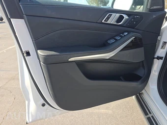 2025 BMW X7 xDrive40i – miniatura 9
