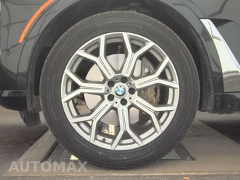 2025 BMW X7 xDrive40i – miniatura 9