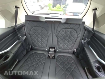 2025 BMW X7 xDrive40i – miniatura 11